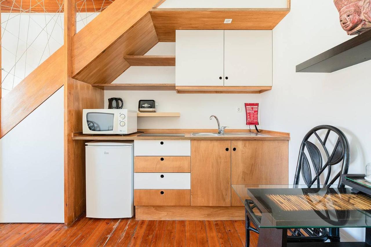 Renovated Apartments In Central Lisbona Esterno foto