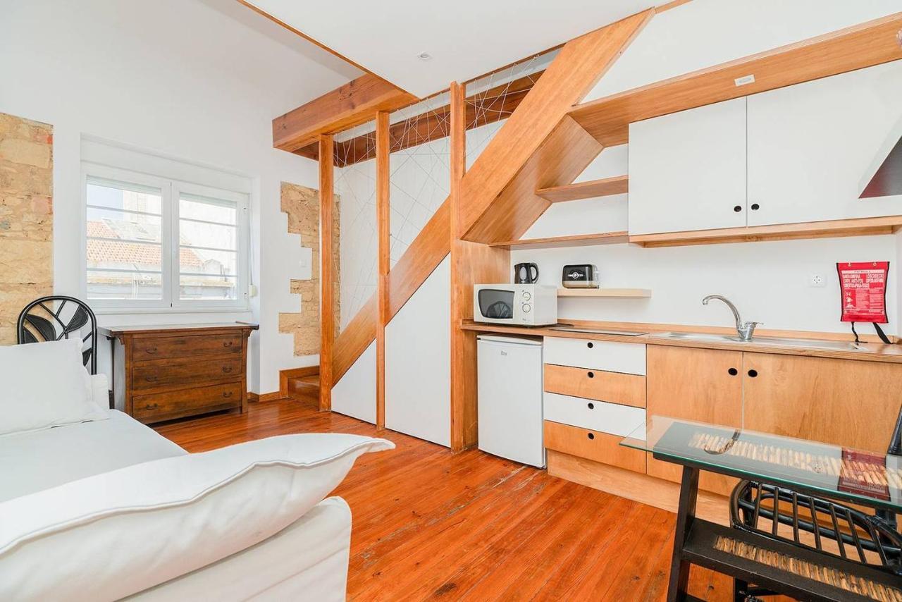 Renovated Apartments In Central Lisbona Esterno foto