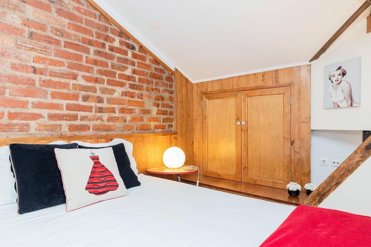 Renovated Apartments In Central Lisbona Esterno foto