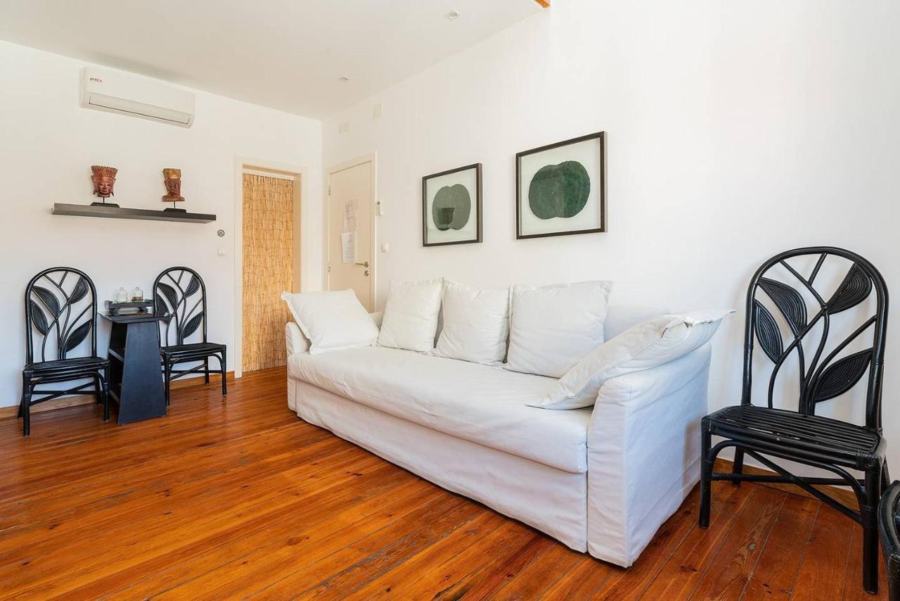 Renovated Apartments In Central Lisbona Esterno foto