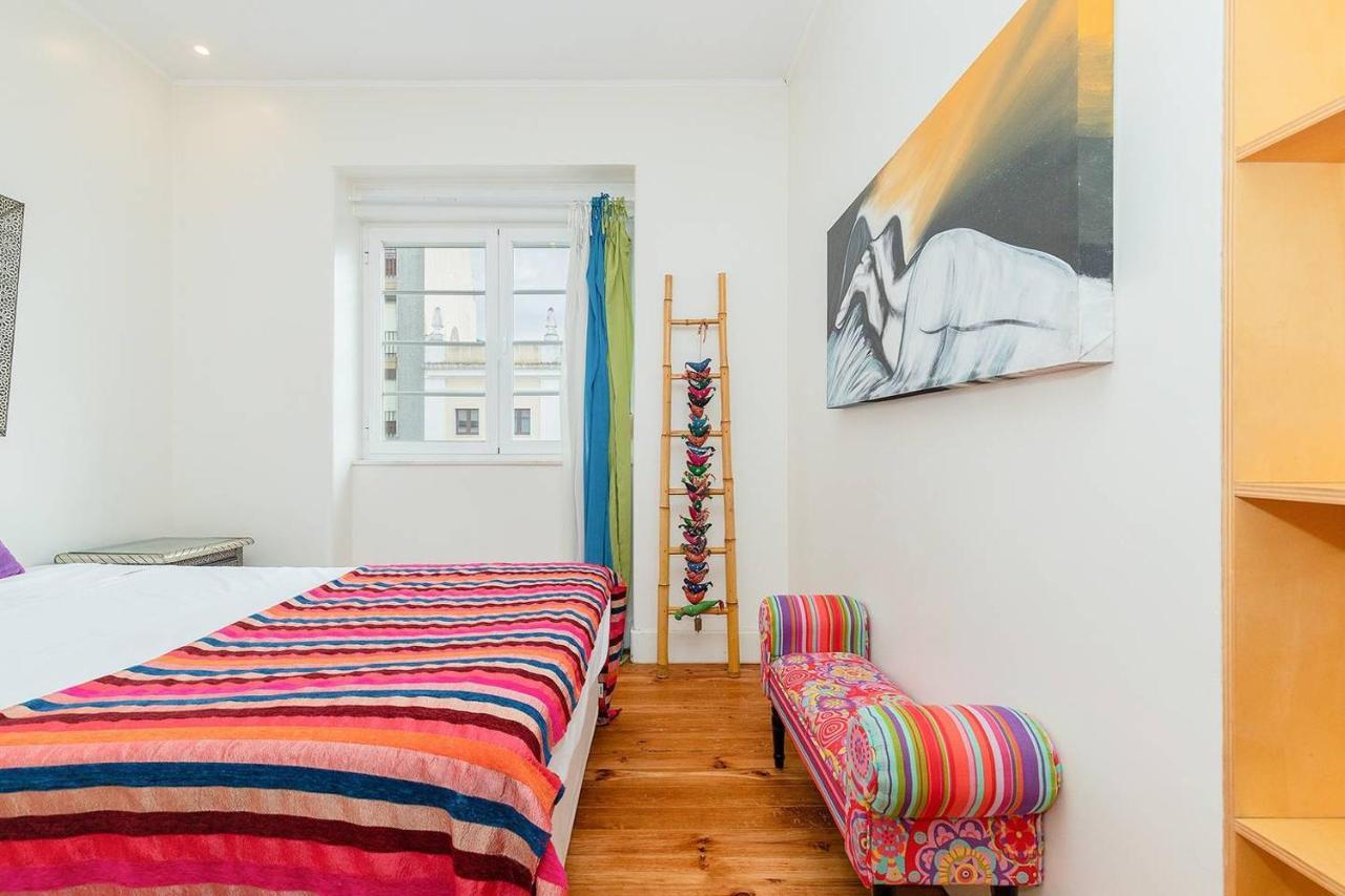Renovated Apartments In Central Lisbona Esterno foto