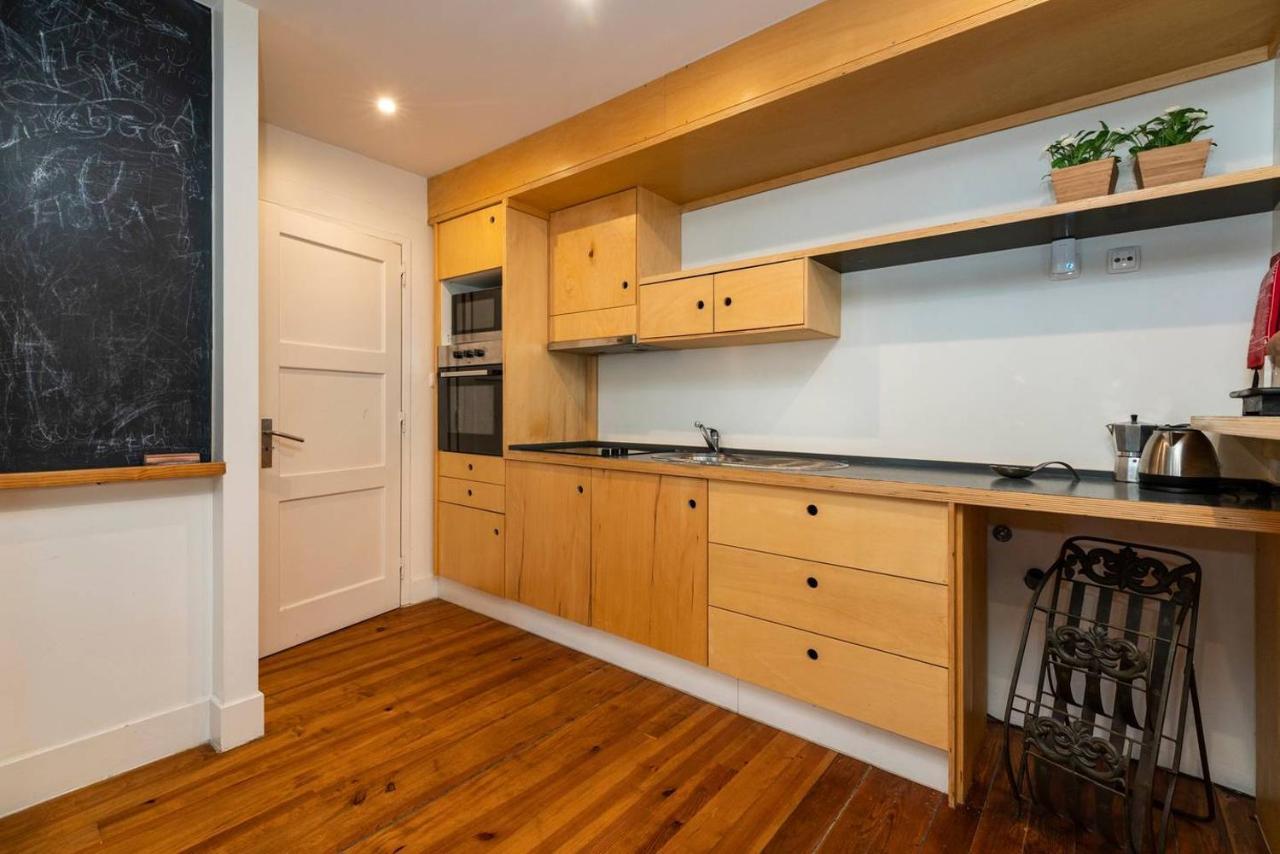 Renovated Apartments In Central Lisbona Esterno foto