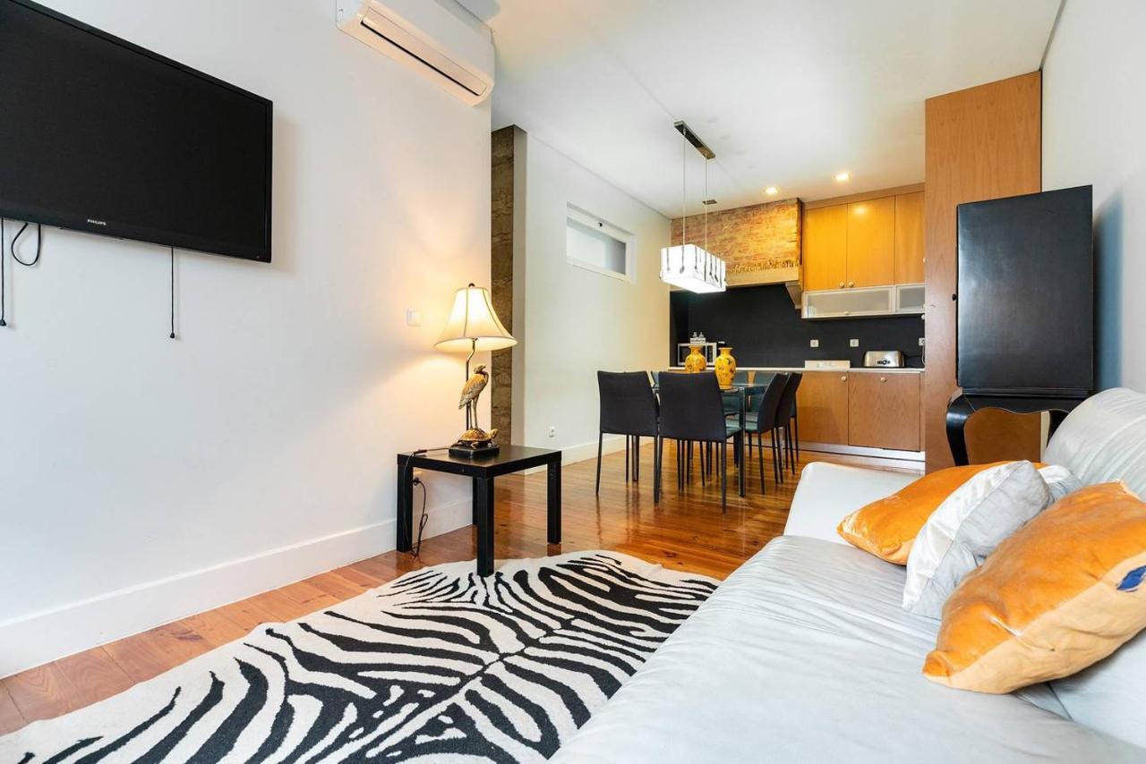 Renovated Apartments In Central Lisbona Esterno foto