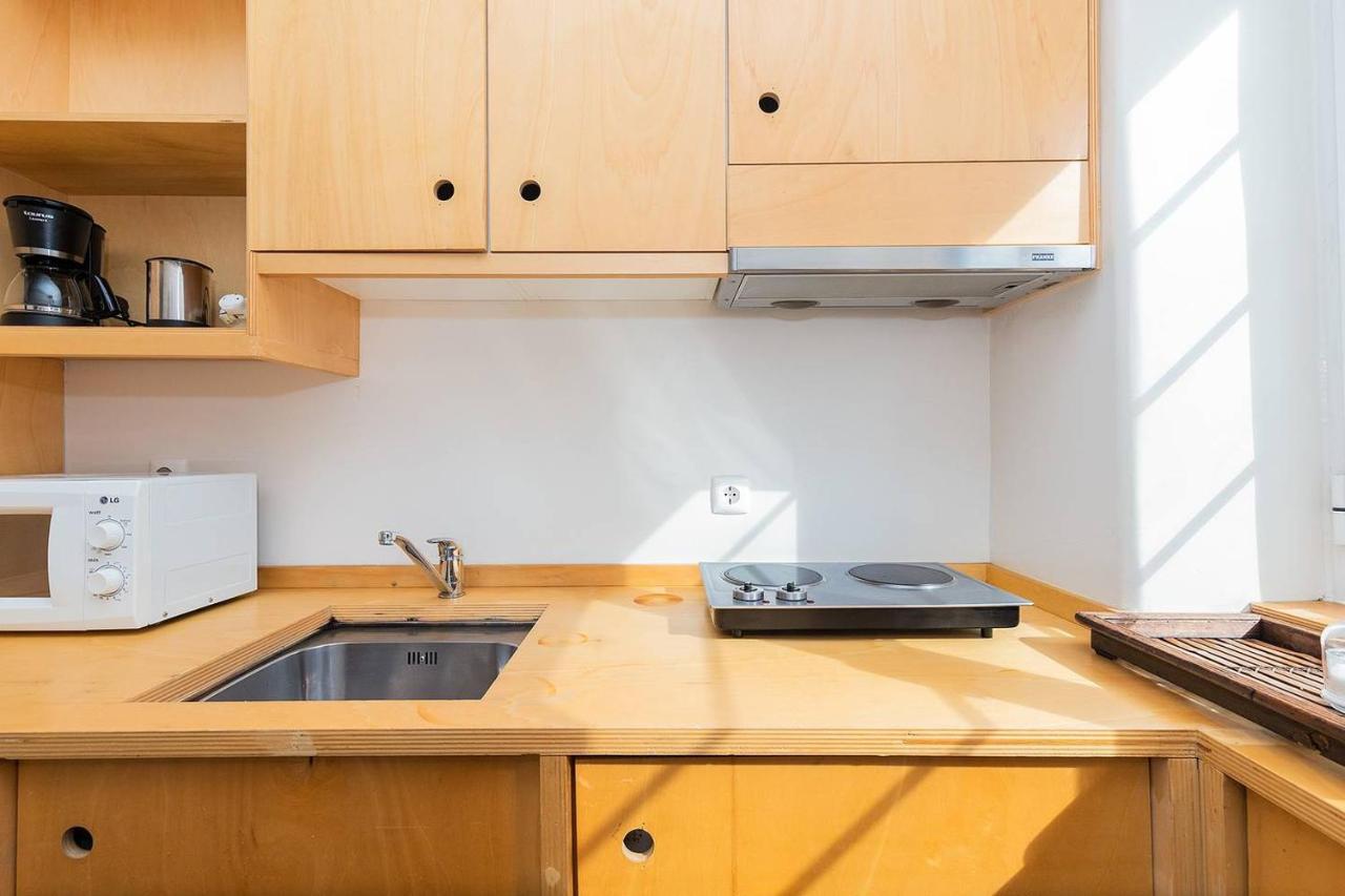 Renovated Apartments In Central Lisbona Esterno foto