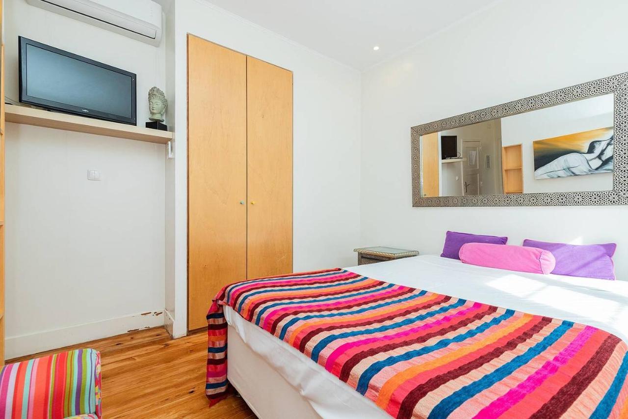 Renovated Apartments In Central Lisbona Esterno foto
